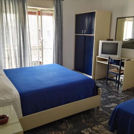 Affittacamere Al Centro Di Milazzo Ngoại thất bức ảnh