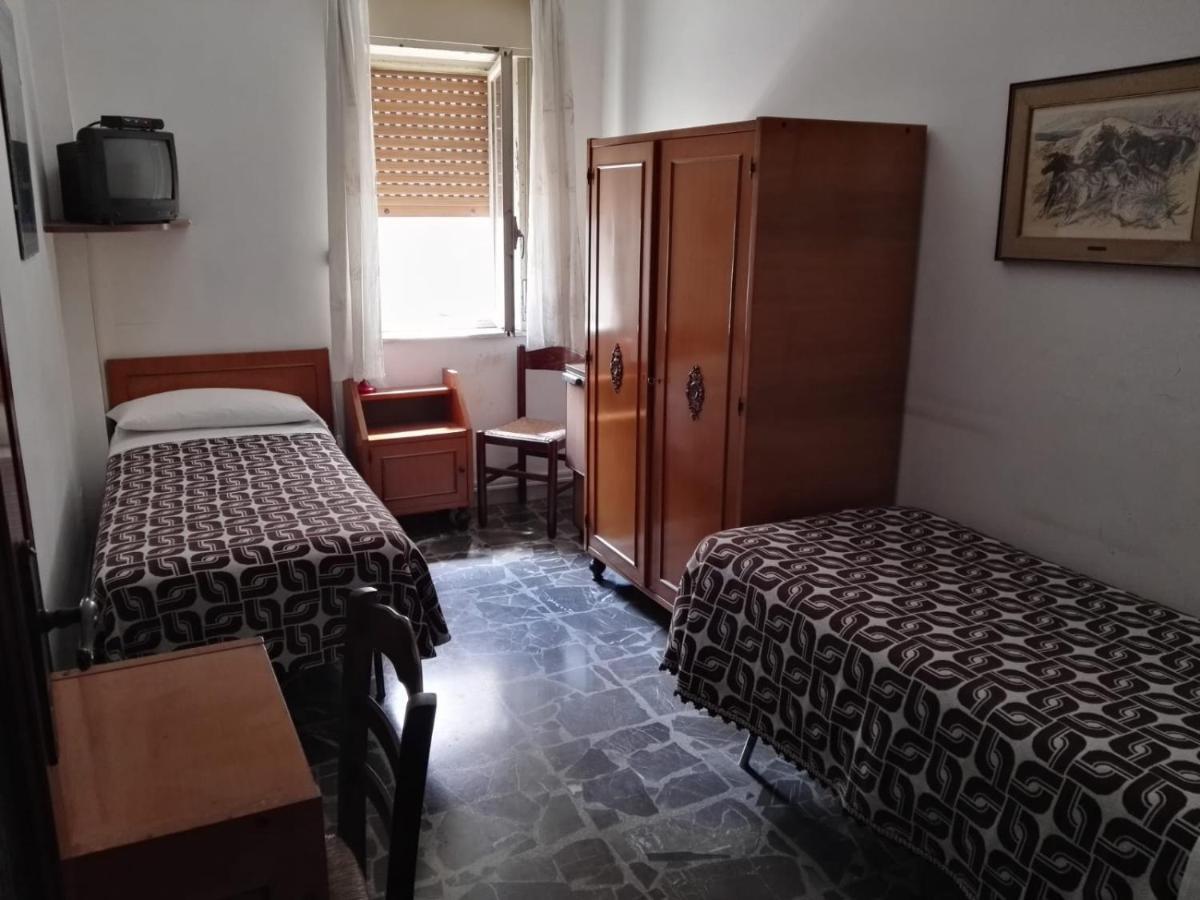 Affittacamere Al Centro Di Milazzo Ngoại thất bức ảnh